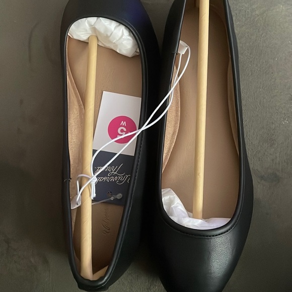 Universal thread Everly flats memory foam slip on black shoe 5W new with tags - Picture 11 of 14